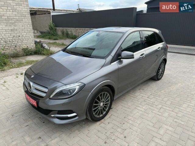 Серый Мерседес Б-класс, объемом двигателя 0 л и пробегом 125 тыс. км за 10200 $, фото 12 на Automoto.ua