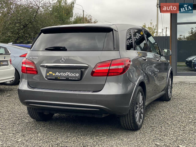 Серый Мерседес Б-класс, объемом двигателя 0 л и пробегом 115 тыс. км за 10999 $, фото 19 на Automoto.ua