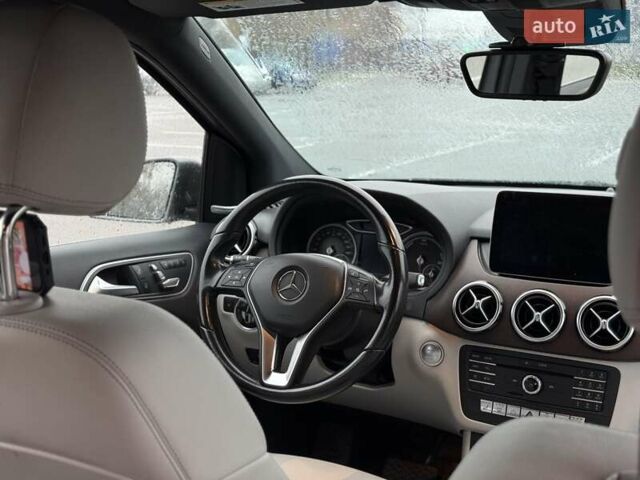 Сірий Мерседес Б-клас, об'ємом двигуна 0 л та пробігом 89 тис. км за 12750 $, фото 10 на Automoto.ua