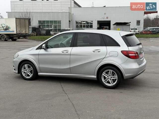 Сірий Мерседес Б-клас, об'ємом двигуна 0 л та пробігом 159 тис. км за 9400 $, фото 4 на Automoto.ua