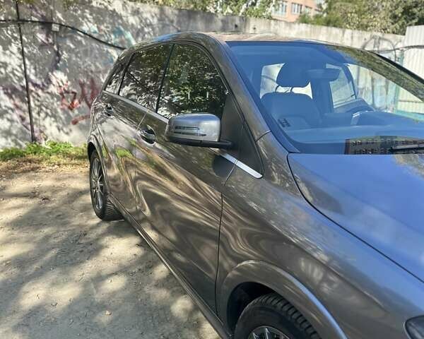 Сірий Мерседес Б-клас, об'ємом двигуна 0 л та пробігом 76 тис. км за 14000 $, фото 3 на Automoto.ua