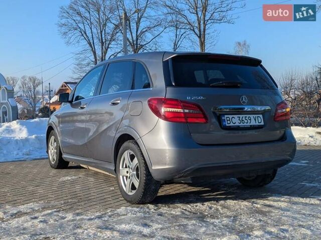 Серый Мерседес Б-класс, объемом двигателя 0 л и пробегом 143 тыс. км за 8999 $, фото 8 на Automoto.ua