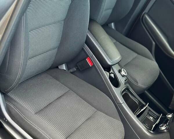 Серый Мерседес Б-класс, объемом двигателя 0 л и пробегом 115 тыс. км за 10250 $, фото 52 на Automoto.ua