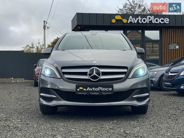 Серый Мерседес Б-класс, объемом двигателя 0 л и пробегом 115 тыс. км за 10999 $, фото 5 на Automoto.ua