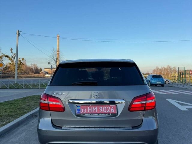 Серый Мерседес Б-класс, объемом двигателя 0 л и пробегом 110 тыс. км за 10499 $, фото 4 на Automoto.ua