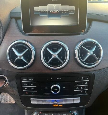 Серый Мерседес Б-класс, объемом двигателя 0 л и пробегом 114 тыс. км за 10600 $, фото 26 на Automoto.ua