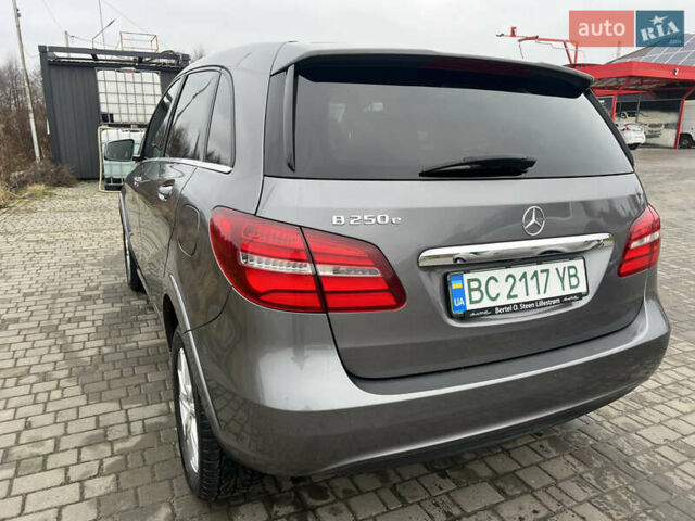 Сірий Мерседес Б-клас, об'ємом двигуна 0 л та пробігом 139 тис. км за 10400 $, фото 10 на Automoto.ua