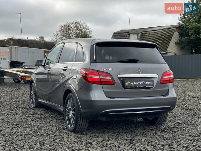 Серый Мерседес Б-класс, объемом двигателя 0 л и пробегом 115 тыс. км за 10999 $, фото 86 на Automoto.ua