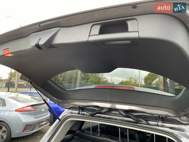 Серый Мерседес Б-класс, объемом двигателя 0 л и пробегом 115 тыс. км за 10999 $, фото 111 на Automoto.ua