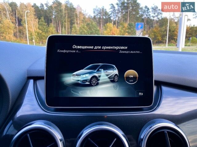 Сірий Мерседес Б-клас, об'ємом двигуна 0 л та пробігом 170 тис. км за 9999 $, фото 15 на Automoto.ua