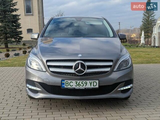 Сірий Мерседес Б-клас, об'ємом двигуна 0 л та пробігом 142 тис. км за 8999 $, фото 38 на Automoto.ua