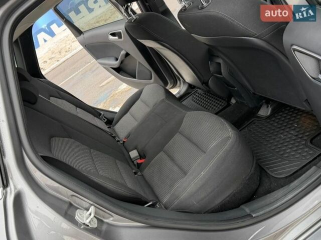 Сірий Мерседес Б-клас, об'ємом двигуна 0 л та пробігом 140 тис. км за 9500 $, фото 39 на Automoto.ua