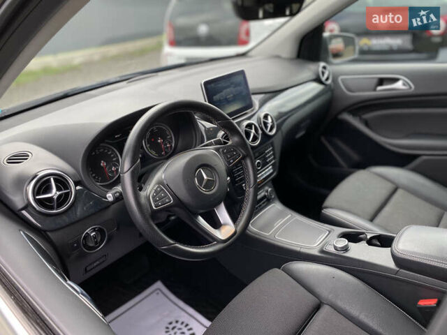 Серый Мерседес Б-класс, объемом двигателя 0 л и пробегом 115 тыс. км за 10999 $, фото 36 на Automoto.ua