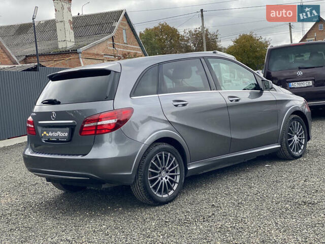 Серый Мерседес Б-класс, объемом двигателя 0 л и пробегом 115 тыс. км за 10999 $, фото 94 на Automoto.ua