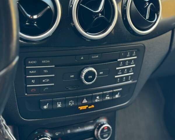 Серый Мерседес Б-класс, объемом двигателя 0 л и пробегом 115 тыс. км за 10250 $, фото 31 на Automoto.ua