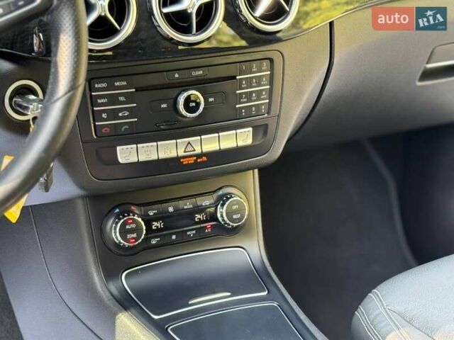 Сірий Мерседес Б-клас, об'ємом двигуна 0 л та пробігом 90 тис. км за 9850 $, фото 61 на Automoto.ua
