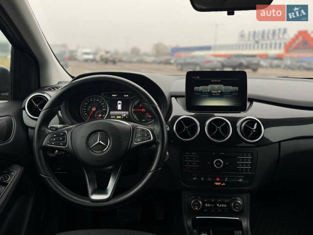 Сірий Мерседес Б-клас, об'ємом двигуна 0 л та пробігом 116 тис. км за 8999 $, фото 44 на Automoto.ua