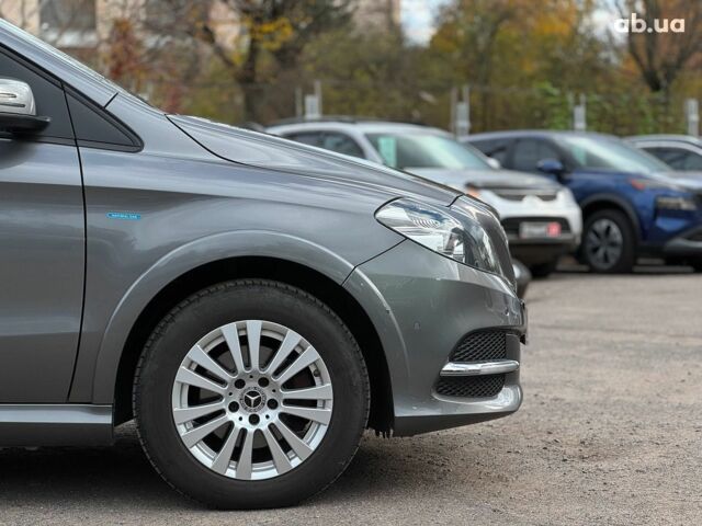 Серый Мерседес Б-класс, объемом двигателя 2 л и пробегом 149 тыс. км за 14480 $, фото 12 на Automoto.ua