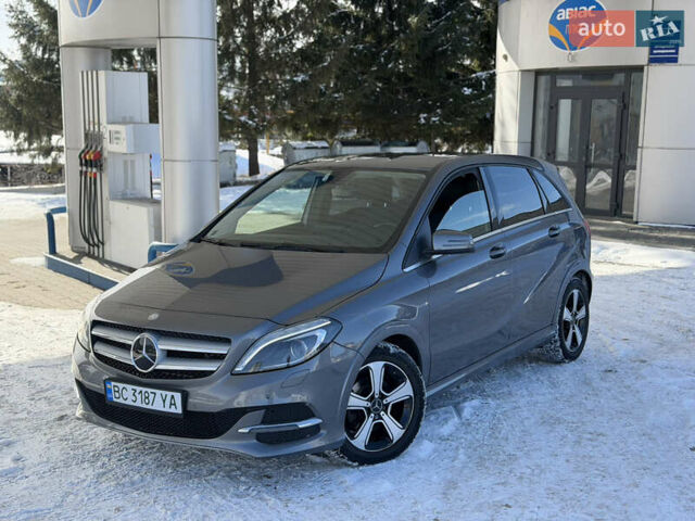 Серый Мерседес Б-класс, объемом двигателя 0 л и пробегом 99 тыс. км за 8950 $, фото 9 на Automoto.ua