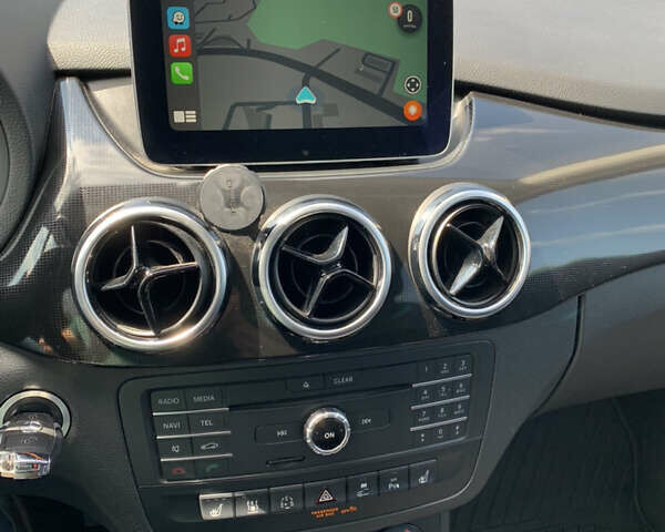 Серый Мерседес Б-класс, объемом двигателя 0 л и пробегом 112 тыс. км за 10300 $, фото 11 на Automoto.ua