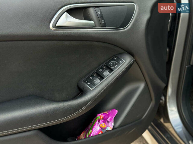 Мерседес Б-класс 2017 в Виннице на Automoto.ua Серый Мерседес Б-класс, объемом двигателя 2 л и пробегом 149 тыс. км за 14480 $, фото 20 на Automoto.ua