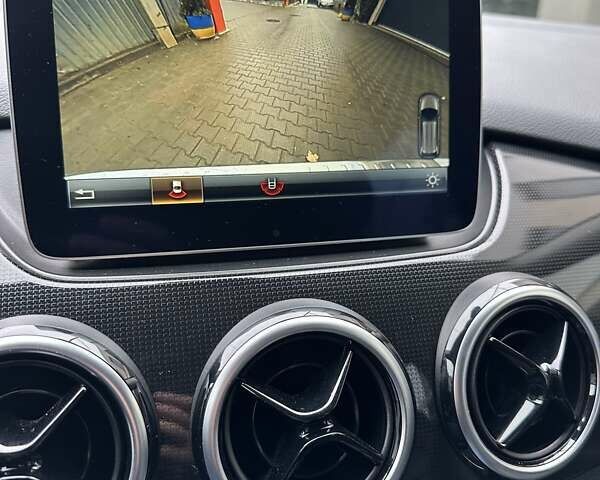 Серый Мерседес Б-класс, объемом двигателя 0 л и пробегом 72 тыс. км за 14300 $, фото 14 на Automoto.ua