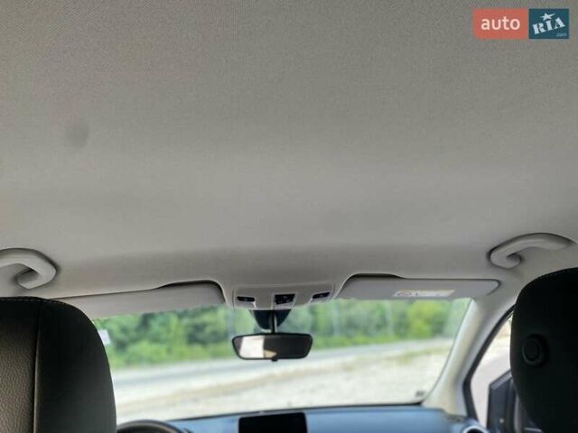 Серый Мерседес Б-класс, объемом двигателя 0 л и пробегом 147 тыс. км за 10900 $, фото 68 на Automoto.ua