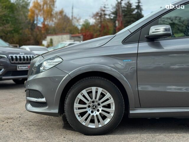 Серый Мерседес Б-класс, объемом двигателя 2 л и пробегом 149 тыс. км за 14480 $, фото 3 на Automoto.ua