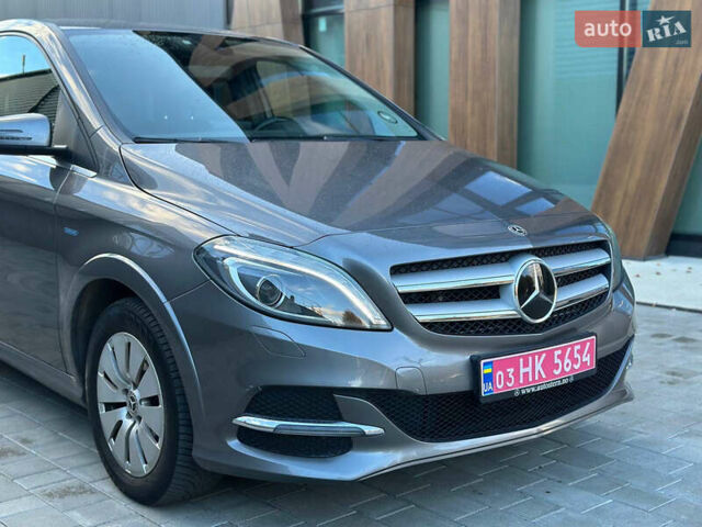Сірий Мерседес Б-клас, об'ємом двигуна 0 л та пробігом 93 тис. км за 9700 $, фото 12 на Automoto.ua