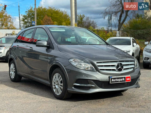 Мерседес Б-класс 2017 в Виннице на Automoto.ua Серый Мерседес Б-класс, объемом двигателя 2 л и пробегом 149 тыс. км за 14480 $, фото 13 на Automoto.ua