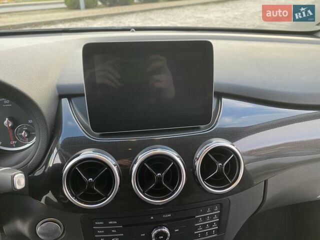 Серый Мерседес Б-класс, объемом двигателя 0 л и пробегом 147 тыс. км за 10900 $, фото 41 на Automoto.ua