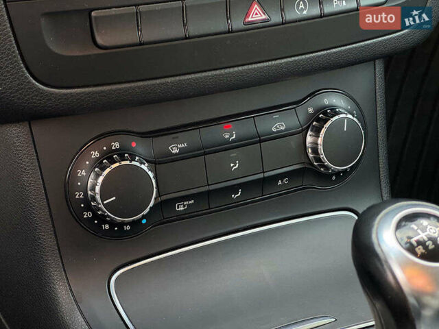 Мерседес Б-класс 2017 в Виннице на Automoto.ua Серый Мерседес Б-класс, объемом двигателя 2 л и пробегом 149 тыс. км за 14480 $, фото 27 на Automoto.ua