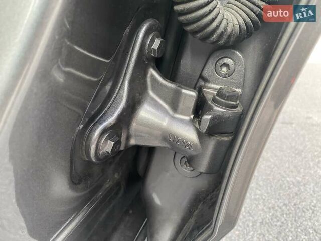 Серый Мерседес Б-класс, объемом двигателя 0 л и пробегом 147 тыс. км за 10900 $, фото 97 на Automoto.ua