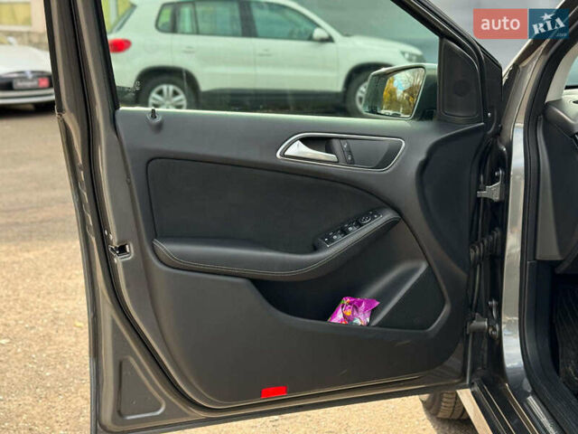 Мерседес Б-класс 2017 в Виннице на Automoto.ua Серый Мерседес Б-класс, объемом двигателя 2 л и пробегом 149 тыс. км за 14480 $, фото 19 на Automoto.ua