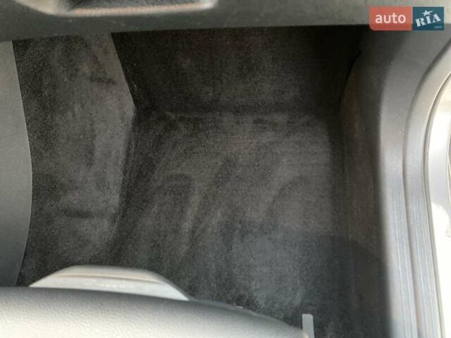 Серый Мерседес Б-класс, объемом двигателя 0 л и пробегом 147 тыс. км за 10900 $, фото 51 на Automoto.ua