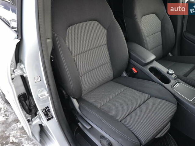 Серый Мерседес Б-класс, объемом двигателя 0 л и пробегом 80 тыс. км за 10450 $, фото 24 на Automoto.ua