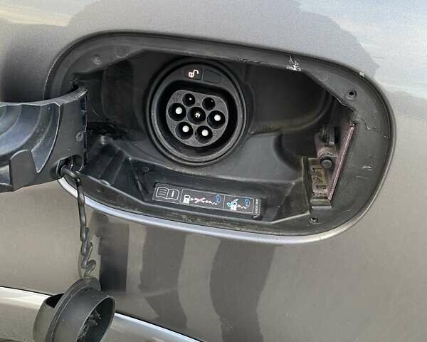 Серый Мерседес Б-класс, объемом двигателя 0 л и пробегом 147 тыс. км за 10900 $, фото 71 на Automoto.ua