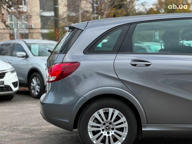 Серый Мерседес Б-класс, объемом двигателя 2 л и пробегом 149 тыс. км за 14480 $, фото 10 на Automoto.ua