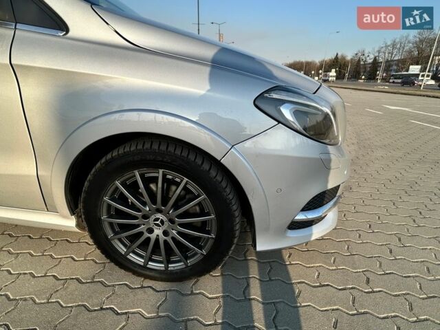 Серый Мерседес Б-класс, объемом двигателя 0 л и пробегом 98 тыс. км за 9900 $, фото 43 на Automoto.ua