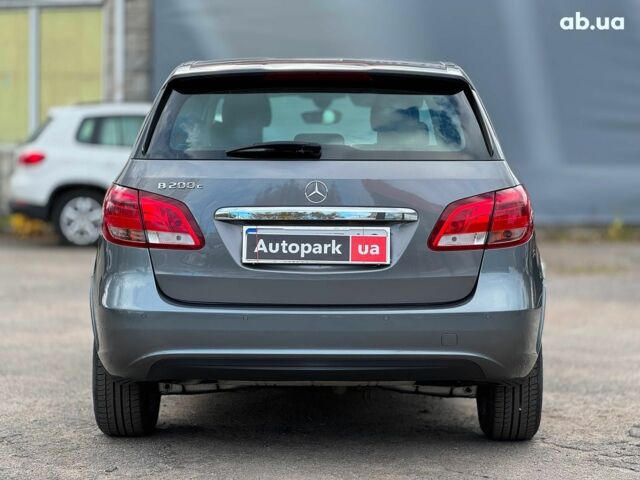 Серый Мерседес Б-класс, объемом двигателя 2 л и пробегом 149 тыс. км за 14480 $, фото 7 на Automoto.ua