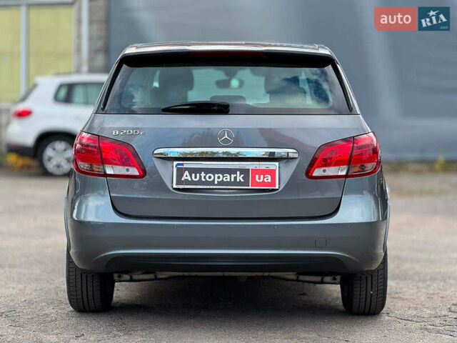 Мерседес Б-класс 2017 в Виннице на Automoto.ua Серый Мерседес Б-класс, объемом двигателя 2 л и пробегом 149 тыс. км за 14480 $, фото 7 на Automoto.ua