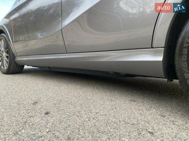 Серый Мерседес Б-класс, объемом двигателя 0 л и пробегом 147 тыс. км за 10900 $, фото 89 на Automoto.ua