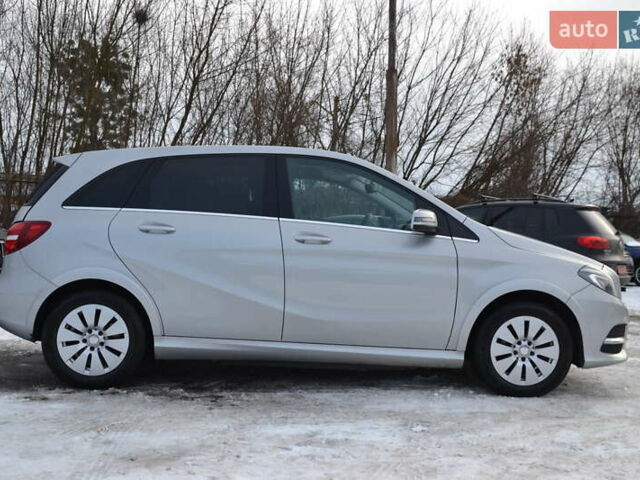 Серый Мерседес Б-класс, объемом двигателя 0 л и пробегом 80 тыс. км за 10450 $, фото 6 на Automoto.ua