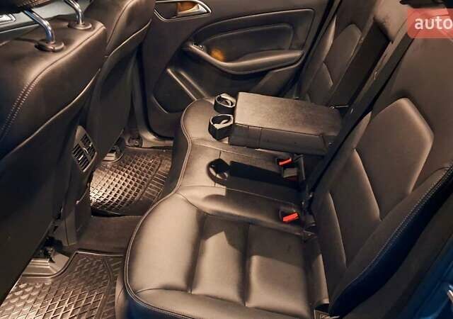 Сірий Мерседес Б-клас, об'ємом двигуна 0 л та пробігом 144 тис. км за 13200 $, фото 5 на Automoto.ua