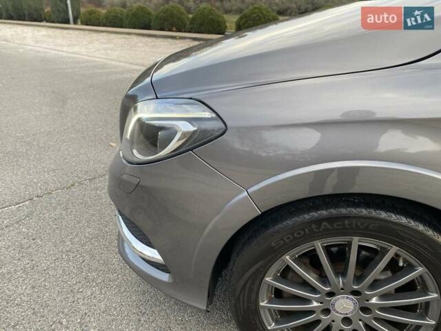 Серый Мерседес Б-класс, объемом двигателя 0 л и пробегом 147 тыс. км за 10900 $, фото 90 на Automoto.ua