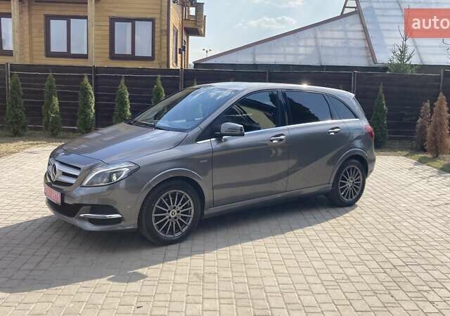 Серый Мерседес Б-класс, объемом двигателя 0 л и пробегом 134 тыс. км за 10199 $, фото 23 на Automoto.ua