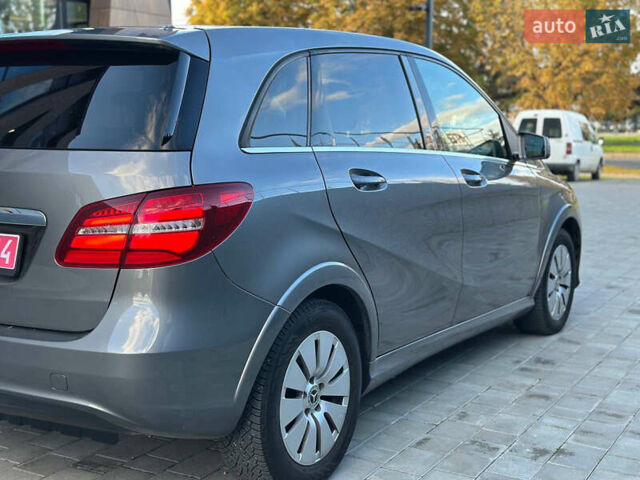 Сірий Мерседес Б-клас, об'ємом двигуна 0 л та пробігом 93 тис. км за 9700 $, фото 14 на Automoto.ua