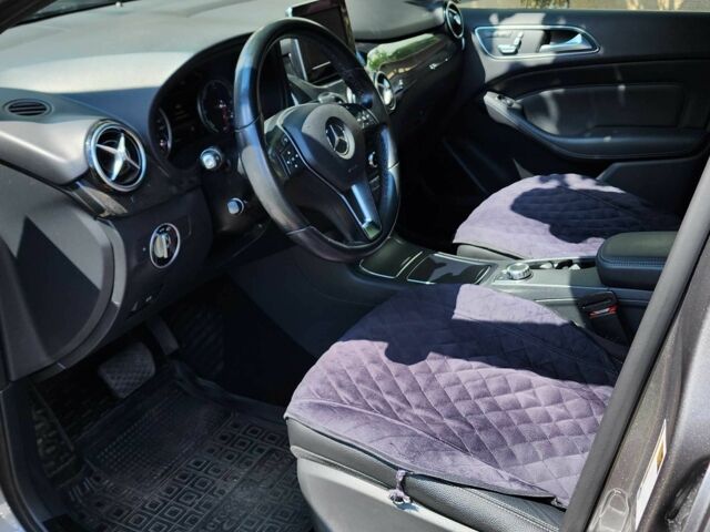 Сірий Мерседес Б-клас, об'ємом двигуна 0 л та пробігом 61 тис. км за 11500 $, фото 4 на Automoto.ua