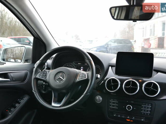 Серый Мерседес Б-класс, объемом двигателя 0 л и пробегом 80 тыс. км за 10450 $, фото 22 на Automoto.ua