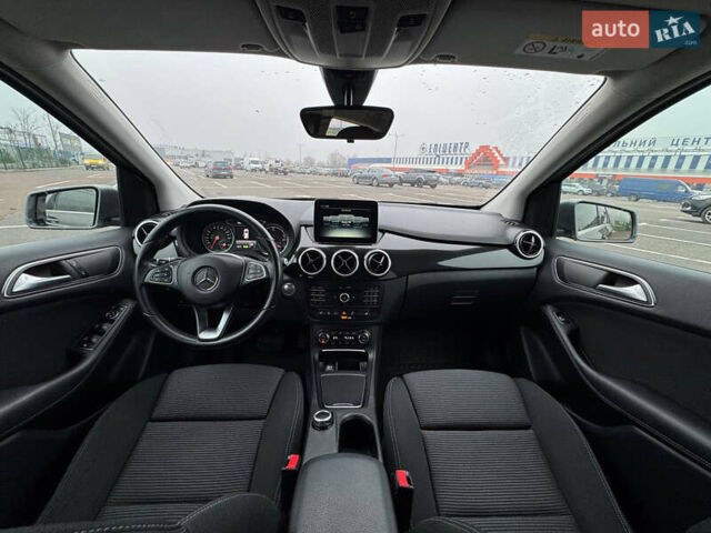 Сірий Мерседес Б-клас, об'ємом двигуна 0 л та пробігом 116 тис. км за 8999 $, фото 12 на Automoto.ua